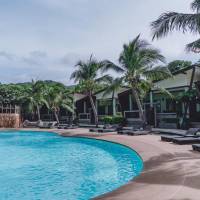 Junior Suite with Pool View