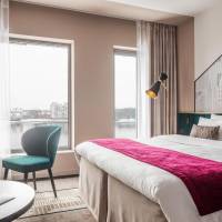 Standard Double Room with Lake View