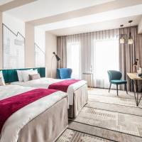 Standard Twin Room with Lake View