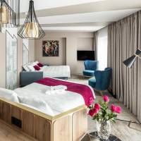 Deluxe Family Room with City View