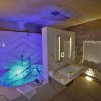 Cave Suite Room