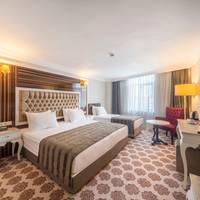 Corner Double Room