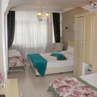 Triple Room with City View