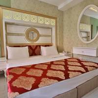 Queen Room with Balcony