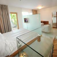 Luxury One-Bedroom Family Apartment with Terrace