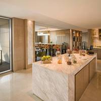 Club InterContinental Twin Room
