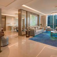 Ambassador King Suite