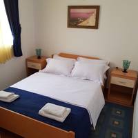 One-Bedroom Apartment (3 Adults)
