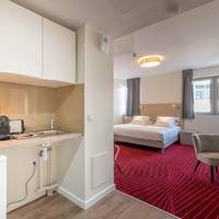Executive Suite (1-2 adults)