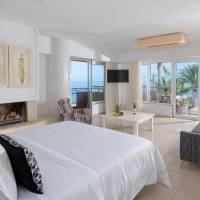 Honeymoon Suite