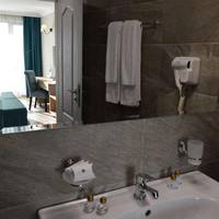 Standard Double Room with Park View (2 adults + 2 children)