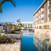 Majestic Junior Suite Swim Up - Free Wifi