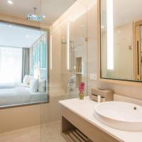 AVANI Deluxe Room