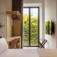 Deluxe Double Room with Castle View