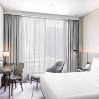 Superior River Room with Queen Bed