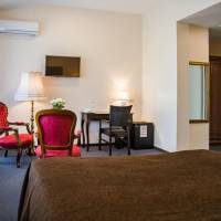 Suite with Spa Access