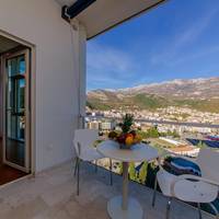 One-Bedroom Apartment with Terrace