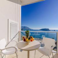 One-Bedroom Apartment with Terrace and Sea View