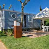 Bungalow (5 Adults)