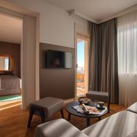 Deluxe Double Room with Side Sea View