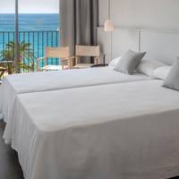 Double or Twin Room with Sea View