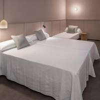 Double or Twin Room with extra bed and City View