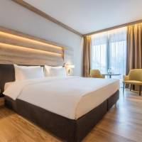 Premium Room with Mountain View