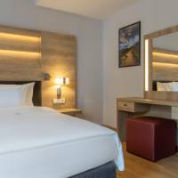 Suite with Mountain View