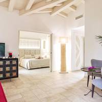 Junior Suite with Garden View