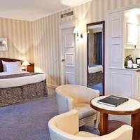 Double or Twin Room with Business Package