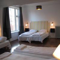 Deluxe Family Room (5 Adults)