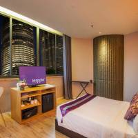 Deluxe Room with Twin Towers View