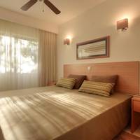 Standard One-Bedroom Apartment (4 Adults)