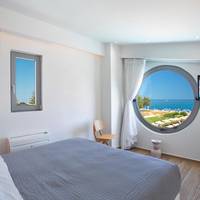 Atermono VIP Suite with Sea View & Private Pool- Split Level