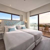 Premium Twin Room