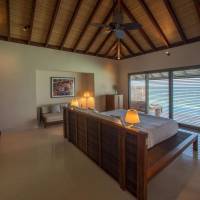 Lagoon Pool Villa