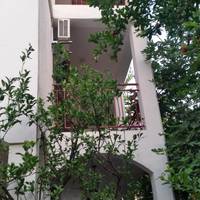 Apartment with Garden View