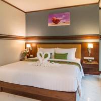 Deluxe Double or Twin Room with Cliff View