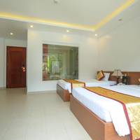 Twin Room with View