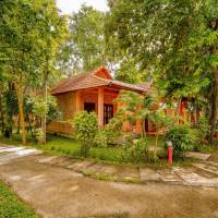 Family Bungalow with Garden View