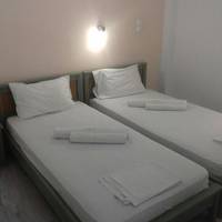 Two-Bedroom Apartment (4-6 Adults)