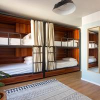 Sextuple Room