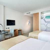 Twin Room - Non-Smoking	