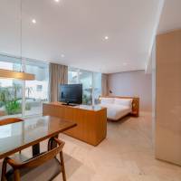 Master Suite with Hot Tub