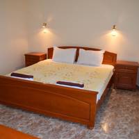 King Studio with Sofa Bed