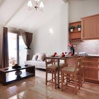 Deluxe One-Bedroom Apartment