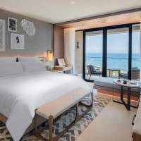 Deluxe One-Bedroom Suite with Sea View
