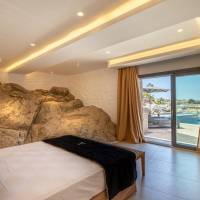 Suite with Private Pool