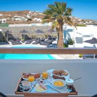 Omnia Suite with Pool View