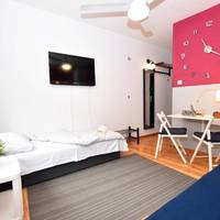 Studio - 22/23 Szewska Street